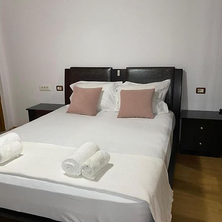 Bertis Guest House Gjirokaster Exterior photo